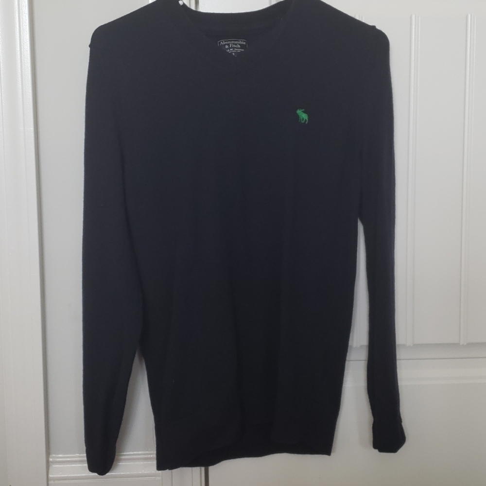 Abercrombie & Fitch sweater